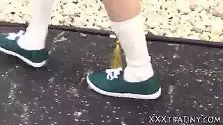 صغيرتي الكشفية في سن المراهقة خبطت من قبل رجل آخر