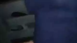 فتاة لاتينية تأخذ قضيبًا عنيفًا لقمة نشوة شديدة