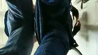 ولد ينيك خالته يقذف في كسها