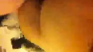 حفلة جنسية في المكتب البريطاني: الموظفون الوقحون يبلعون السائل المنوي