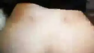 تقبيل حسي يؤدي إلى جماع إباحي صريح لأشخاص من الأبنوس