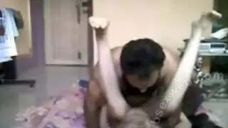 نجم البورن المشعر يقدم جلسة نيك مكثفة لمراهقة