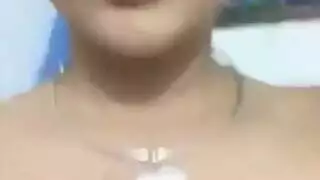 خضوع الأم الناضجة: بورن هيمنة قاسية