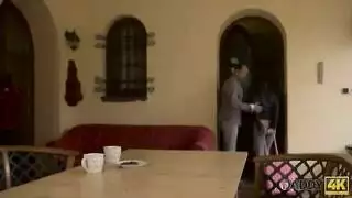 عاهرتان وقضيب واحد: خاتمة الرجل الناضج بالقذف الداخلي