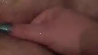 انكي على الشاطئ