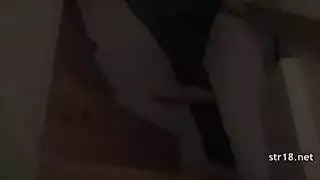 القاع الأحمر بوف في سن المراهقة جينز