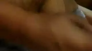 عاهرة مشهورة تُدَك في رسوم متحركة صريحة