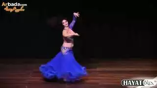 رقصة الملابس الداخلية الزرقاء تتحول إلى مشهد جنس شرجي