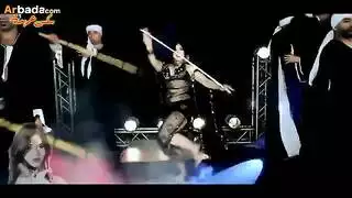عرض إباحي صريح: الراقصة هيفاء تخلع كل ملابسها
