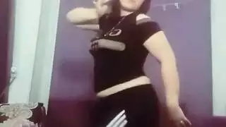 رقص بالي محترف لعاهرة عربية ساخنة ينتهي بالقذف داخلها