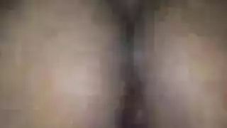 شقراء لاتينا تسيطر على عاهرة مخنثة في مشهد بورنو صعب