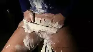 علاقة غرامية أجنبية عبر الإنترنت تصبح قذرة وحقيقية