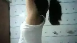 مشهد جنسي جماعي متحرك: عروسان في حفلة إباحية