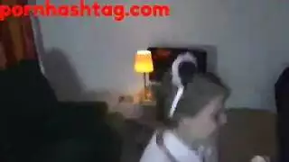 شاب سوري ساخن يضاجع عاهرة راغبة في مشهد إباحي