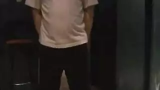 تدريب عذراء جديدة مع ممارسة جنسية عنيفة