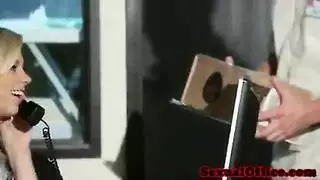 نيك سوري: حركات مغرية وإيلاج عميق