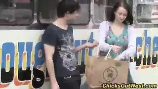 اسخن جنس خلوي و شاب ينيك صديقته خلف البيت المهجور