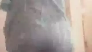 سكس تهز جسمها امام زبه