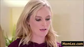 قلق حول المحتوى الإباحي؟ سارة فانديلا تمارسه بشكل أفضل