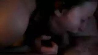 الفتاتان المثيرتان ساندرا وجولي في فعل سحاقي صريح