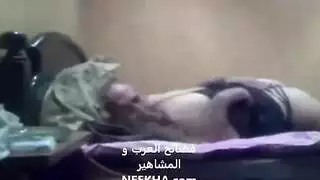 فيلم جنس عربي: شقراء تُضرب بعمق