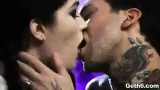 إباحية أب وابنته المكثفة: جنس خشن ولعب بالفرج