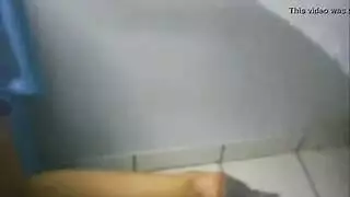 سكس نيك دكتور يكشف على المريضة و المريضة تمص زبه